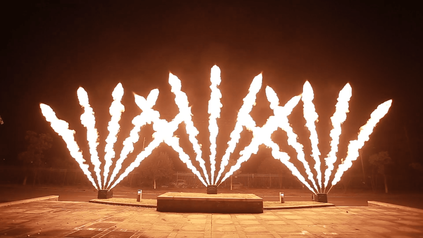 uFlamer Volcano - Pyro machine by Showven | Sparkularshop